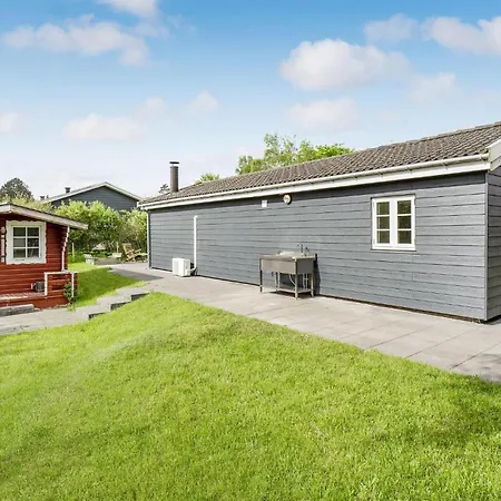 4 Bedroom In Prázdninový dům *