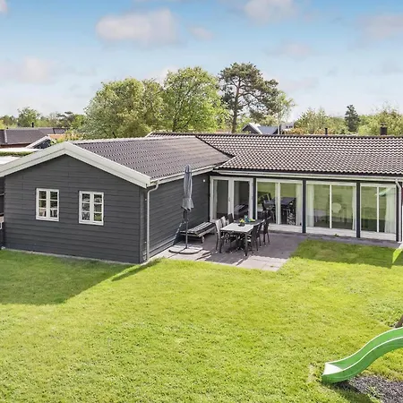 Holiday home 4 Bedroom In Slagelse